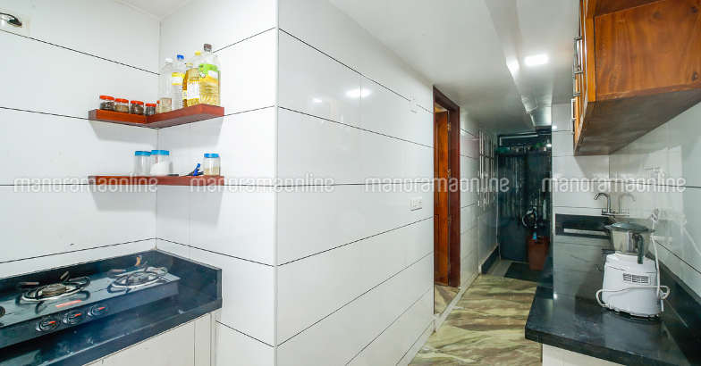 25-lakh-kondotty-kitchen