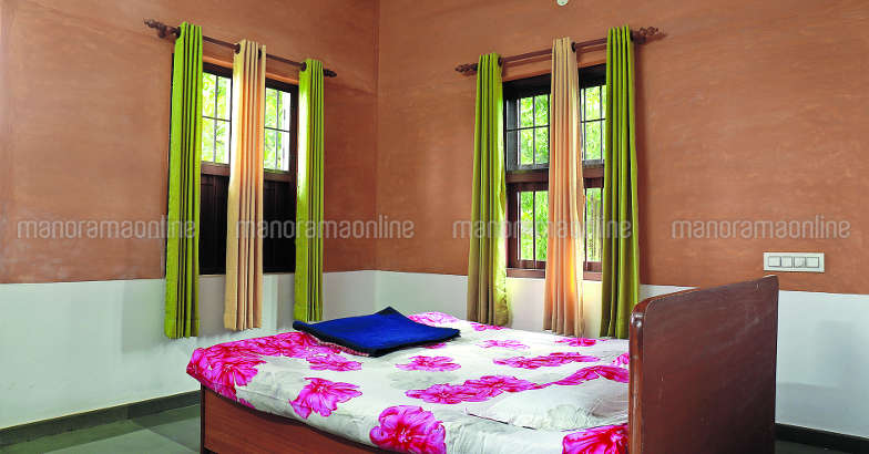 34-lakh-house-bedroom