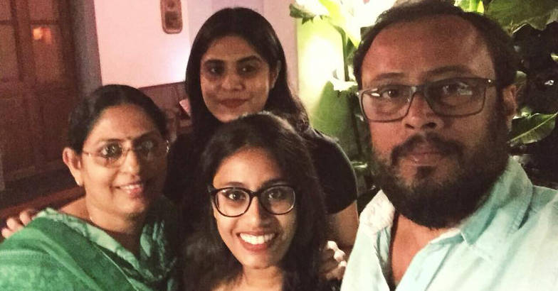lal-jose-wife-daughters