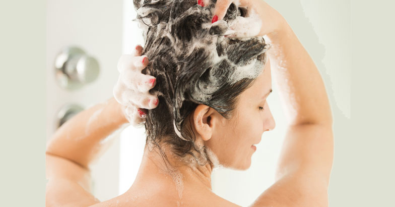 hair-washing-natural-shampoo